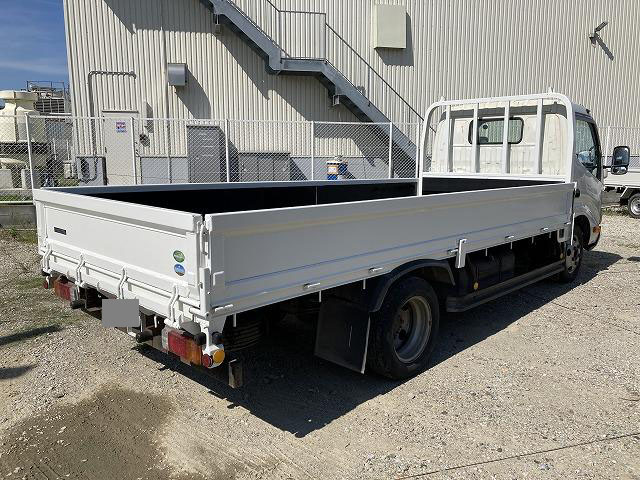 トヨタトヨエース平ボディ小型（2t・3t）[写真05]