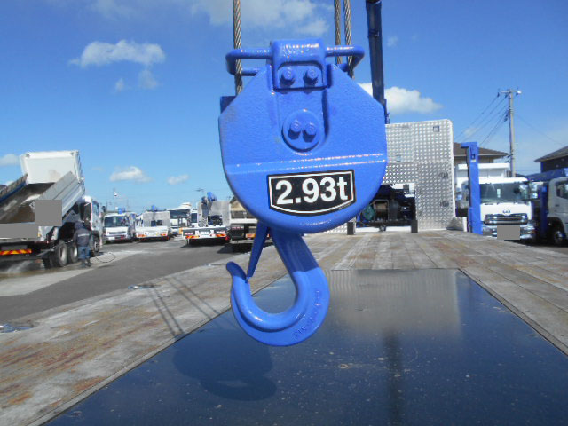 UDトラックスクオンセルフクレーン4段大型（10t）[写真12]