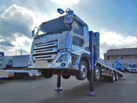 UDトラックスクオンセルフクレーン4段大型（10t）[写真01]