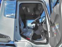 UDトラックスクオンセルフクレーン4段大型（10t）[写真24]