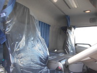 UDトラックスクオンセルフクレーン4段大型（10t）[写真25]