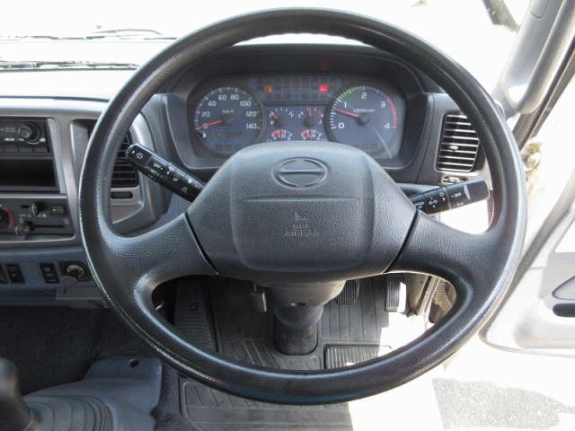 日野レンジャークレーン4段中型（4t）[写真19]