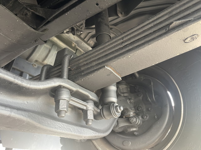 UDトラックスコンドルセルフクレーン3段中型（4t）[写真11]