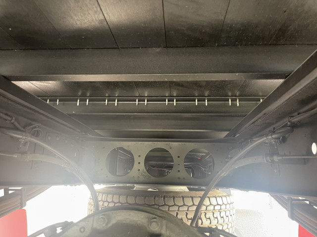 UDトラックスコンドルセルフクレーン3段中型（4t）[写真12]