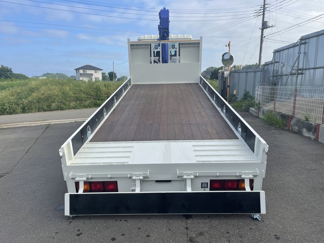 UDトラックスコンドルセルフクレーン3段中型（4t）[写真05]