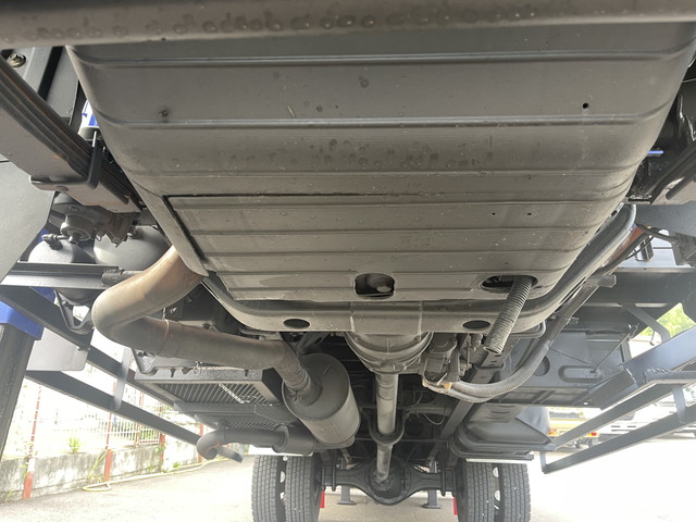 UDトラックスコンドルセルフクレーン3段中型（4t）[写真09]