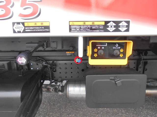 三菱ふそうキャンターセーフティローダー小型（2t・3t）[写真10]