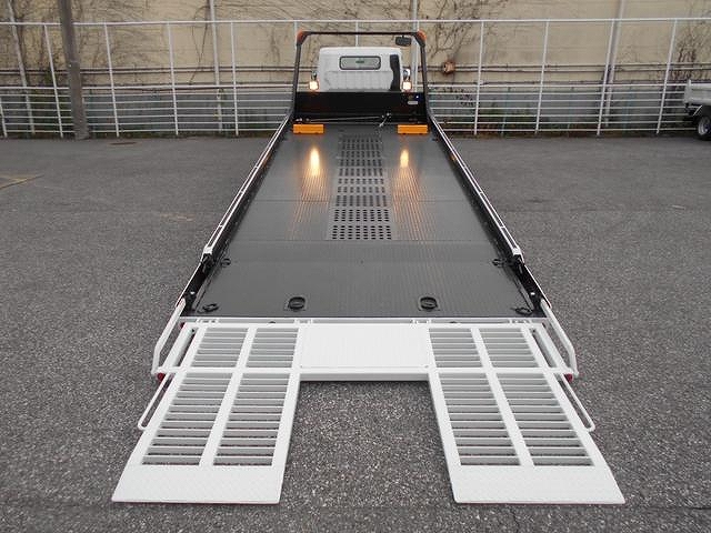 三菱ふそうキャンターセーフティローダー小型（2t・3t）[写真09]