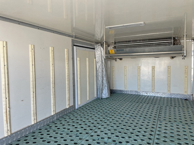 いすゞエルフ冷凍車（冷蔵車）小型（2t・3t）[写真13]