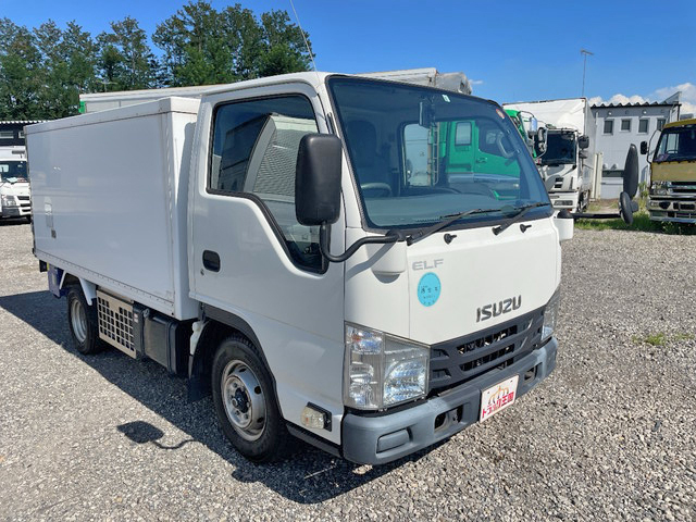 いすゞエルフ冷凍車（冷蔵車）小型（2t・3t）[写真03]