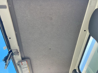 いすゞエルフ冷凍車（冷蔵車）小型（2t・3t）[写真33]