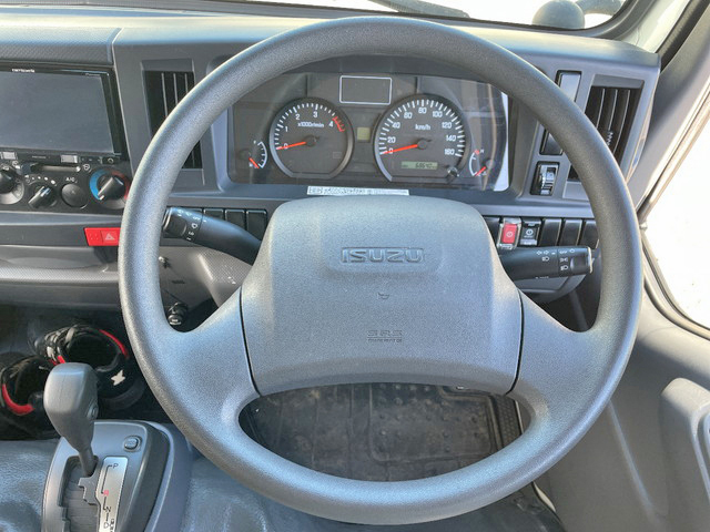 いすゞエルフ冷凍車（冷蔵車）小型（2t・3t）[写真36]