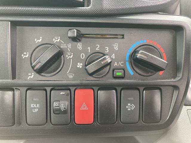 トヨタダイナ平ボディ小型（2t・3t）[写真31]