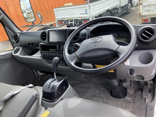 トヨタダイナ平ボディ小型（2t・3t）[写真34]