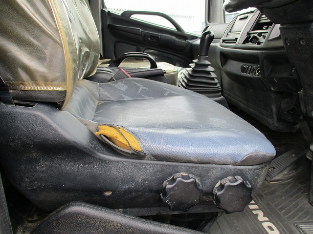 日野レンジャー深ダンプ（土砂禁ダンプ）中型（4t）[写真04]