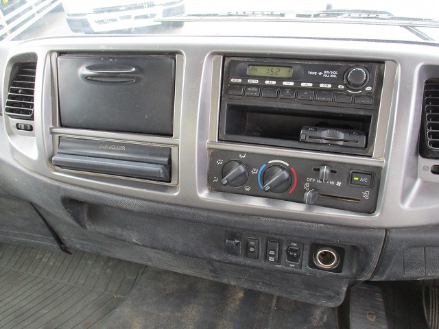 日野レンジャー深ダンプ（土砂禁ダンプ）中型（4t）[写真06]