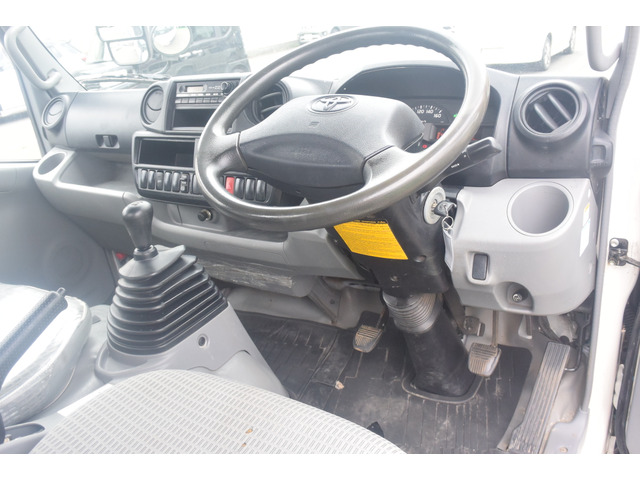 トヨタダイナ平ボディ小型（2t・3t）[写真36]