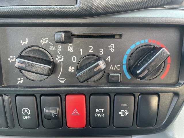 日野デュトロ平ボディ小型（2t・3t）[写真31]