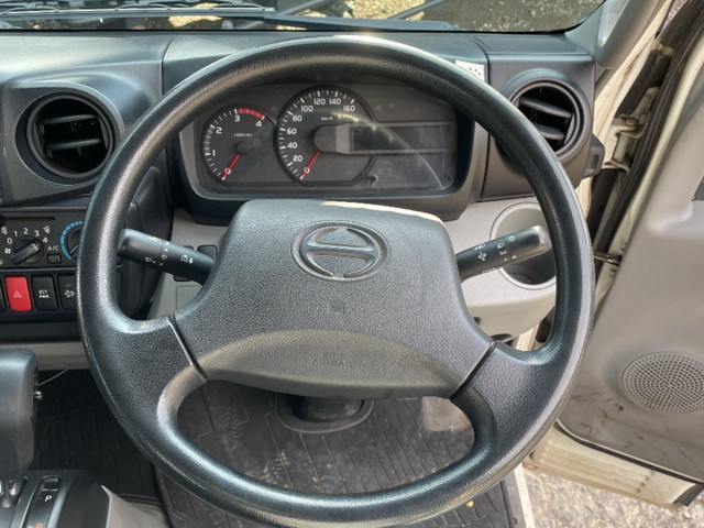 日野デュトロ平ボディ小型（2t・3t）[写真32]