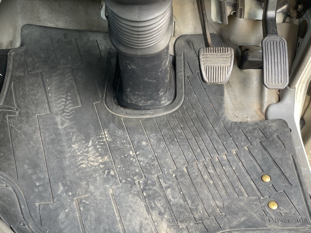 日野デュトロ平ボディ小型（2t・3t）[写真35]