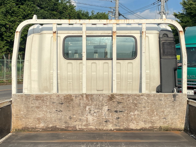 日野デュトロ平ボディ小型（2t・3t）[写真11]