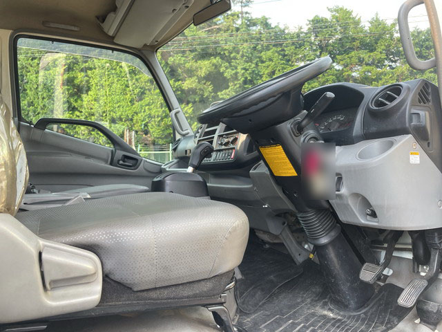 日野デュトロ平ボディ小型（2t・3t）[写真31]