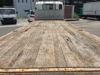 いすゞフォワード平ボディ中型（4t）[写真10]