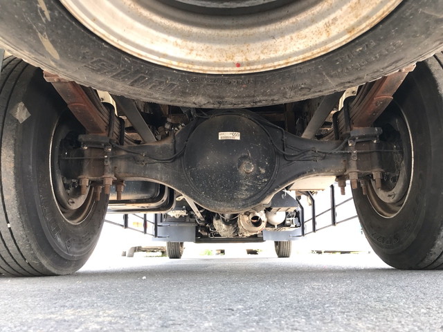 いすゞフォワード平ボディ中型（4t）[写真21]