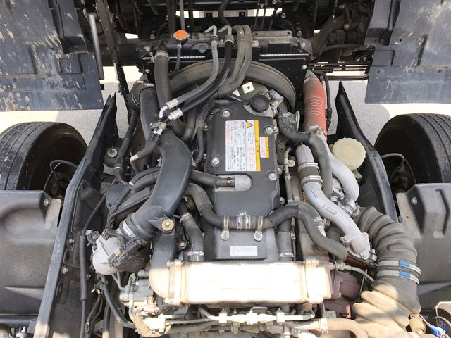 いすゞフォワード平ボディ中型（4t）[写真23]