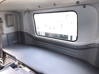 いすゞフォワード平ボディ中型（4t）[写真32]