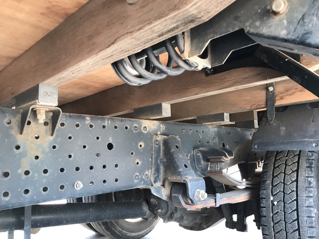 いすゞエルフ平ボディ小型（2t・3t）[写真18]