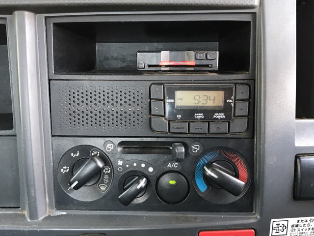 いすゞエルフ平ボディ小型（2t・3t）[写真32]