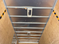 三菱ふそうキャンターアルミバン小型（2t・3t）[写真15]