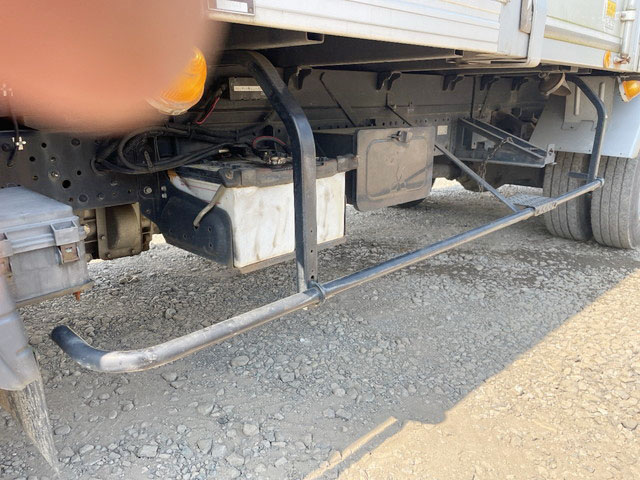 三菱ふそうキャンターアルミバン小型（2t・3t）[写真18]