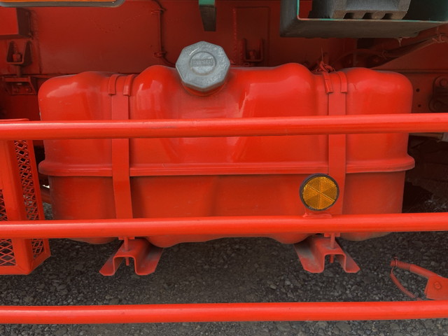 いすゞフォワードパッカー車（塵芥車）増トン（6t・8t）[写真18]