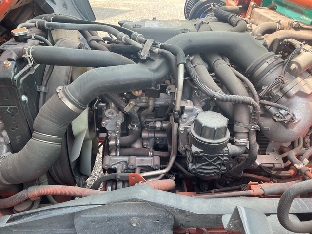 いすゞフォワードパッカー車（塵芥車）増トン（6t・8t）[写真24]