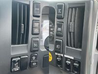 いすゞフォワードパッカー車（塵芥車）増トン（6t・8t）[写真36]