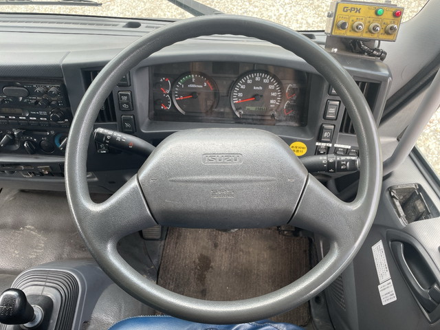 いすゞフォワードパッカー車（塵芥車）増トン（6t・8t）[写真37]