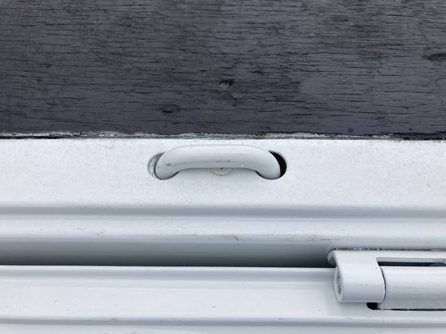 三菱ふそうキャンター平ボディ小型（2t・3t）[写真16]