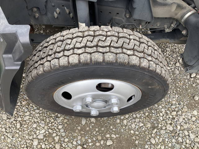 三菱ふそうキャンター平ボディ小型（2t・3t）[写真19]