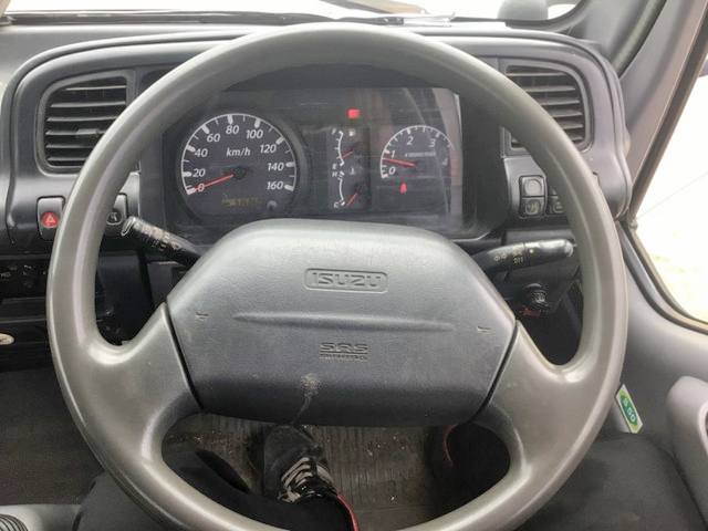 いすゞエルフセーフティローダー小型（2t・3t）[写真35]