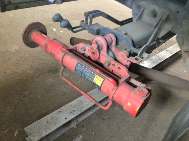 いすゞエルフクレーン5段小型（2t・3t）[写真15]