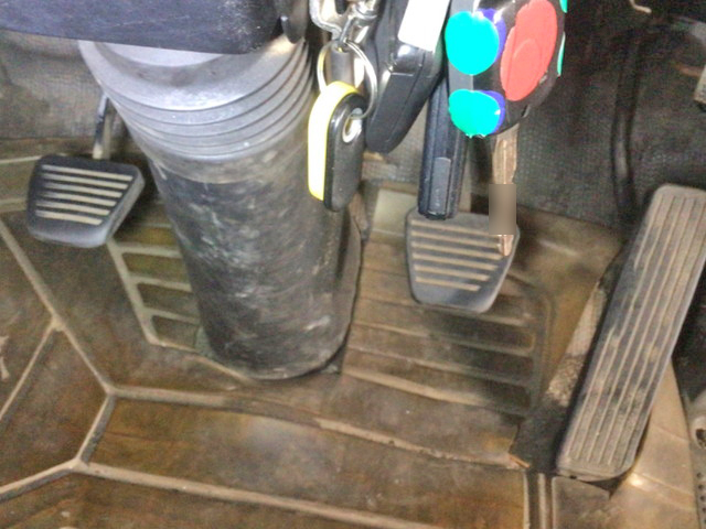 いすゞエルフクレーン5段小型（2t・3t）[写真28]