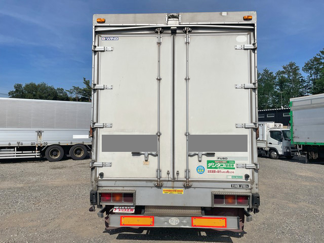 三菱ふそうファイター幌ウイング中型（4t）[写真10]