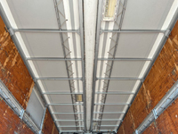 三菱ふそうファイター幌ウイング中型（4t）[写真12]