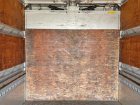 三菱ふそうファイター幌ウイング中型（4t）[写真14]