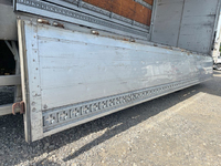 三菱ふそうファイター幌ウイング中型（4t）[写真18]