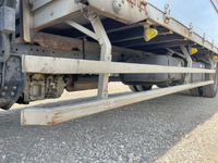 三菱ふそうファイター幌ウイング中型（4t）[写真22]