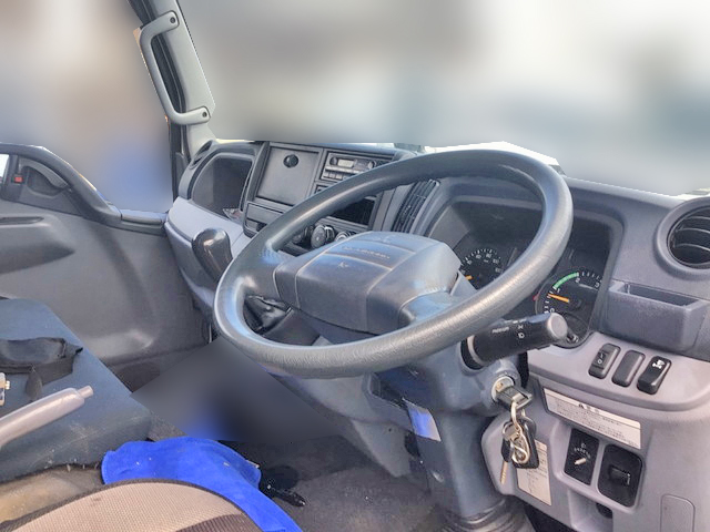 三菱ふそうキャンタークレーン4段小型（2t・3t）[写真20]