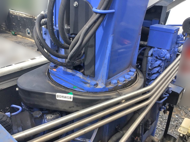 三菱ふそうキャンタークレーン4段小型（2t・3t）[写真08]